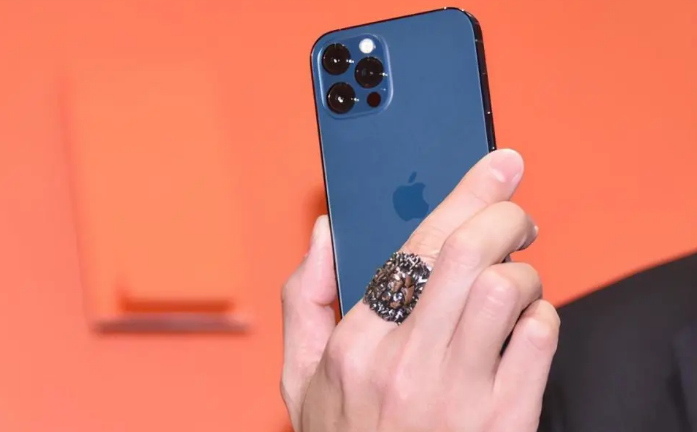 宝安苹果手机维修分享iPhone12系列重启方法教程 